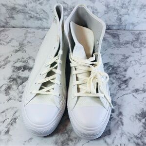 NEW CONVERSE CHUCK TAYLOR CTAS LIFT HI A05068C WOMENS SHOES SIZE 9 .